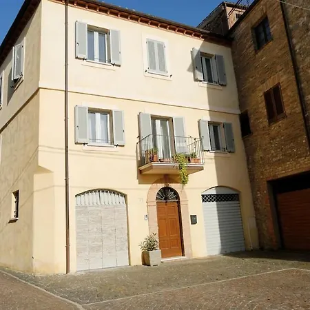 La Casa Nel Borgo 蒙泰卡斯特里利